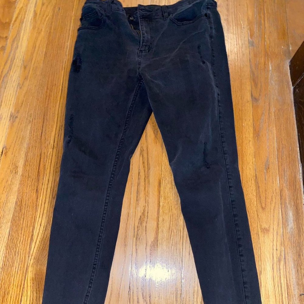 Hot Topic ripped jeans